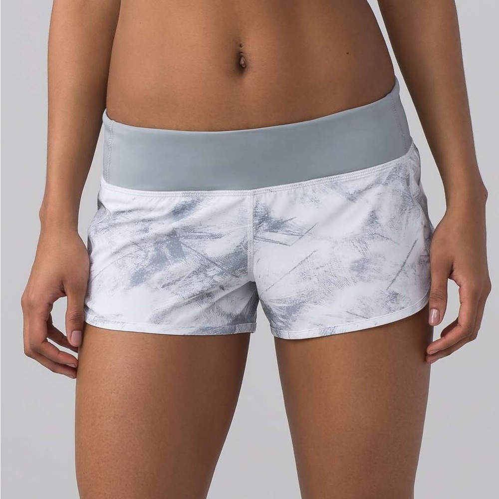 Lululemon Women's Athletic Shorts - Speed Up Short 2.5”